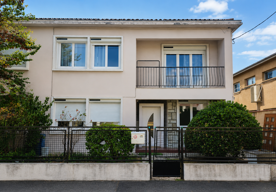 Remplacement de 17 menuiseries PVC avec volets roulants — Toulouse (31400) — Toulouse