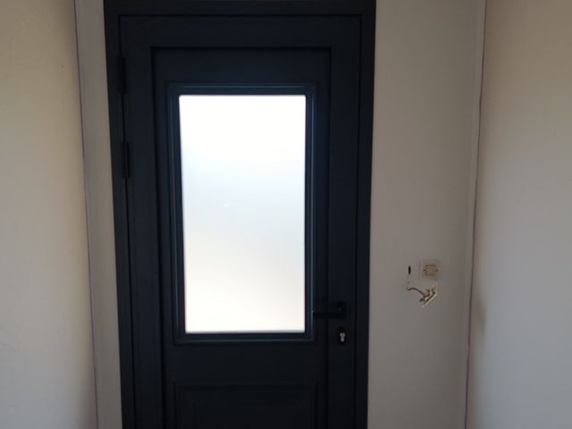 Remplacement d'une porte d'entrée en aluminium à Cazères